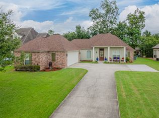 35398 Oakcrest Ave, Geismar, LA 70734