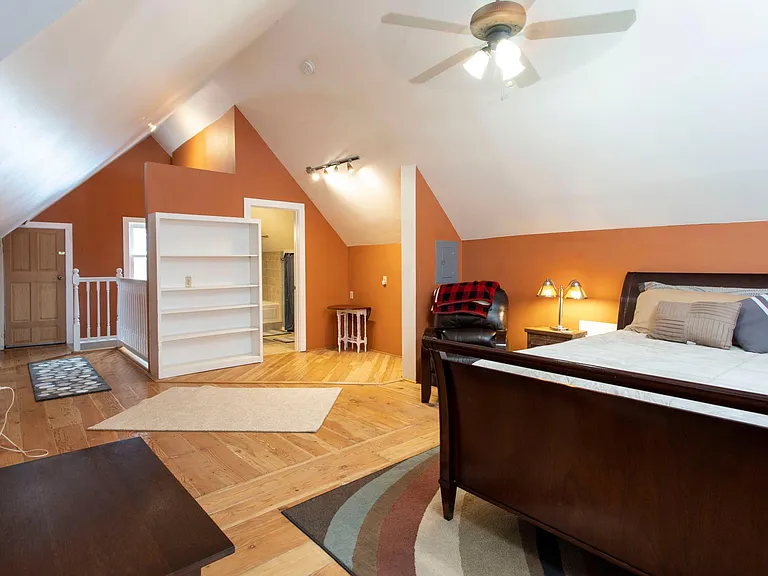 1014 Hoyt Ave W — Photo 21