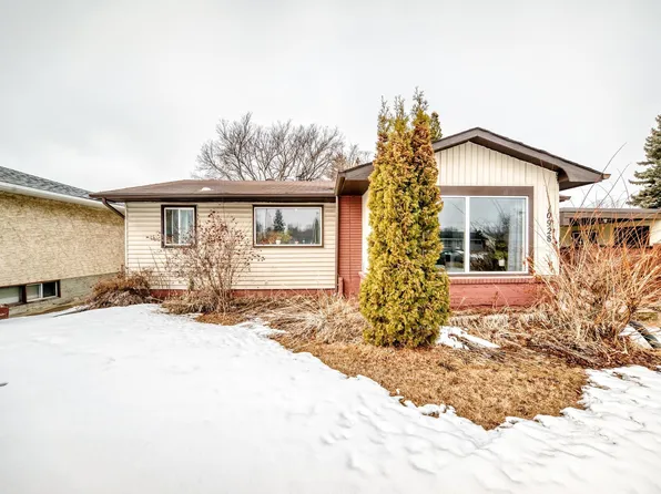10928 149th St NW, Edmonton, AB T5P 1M6