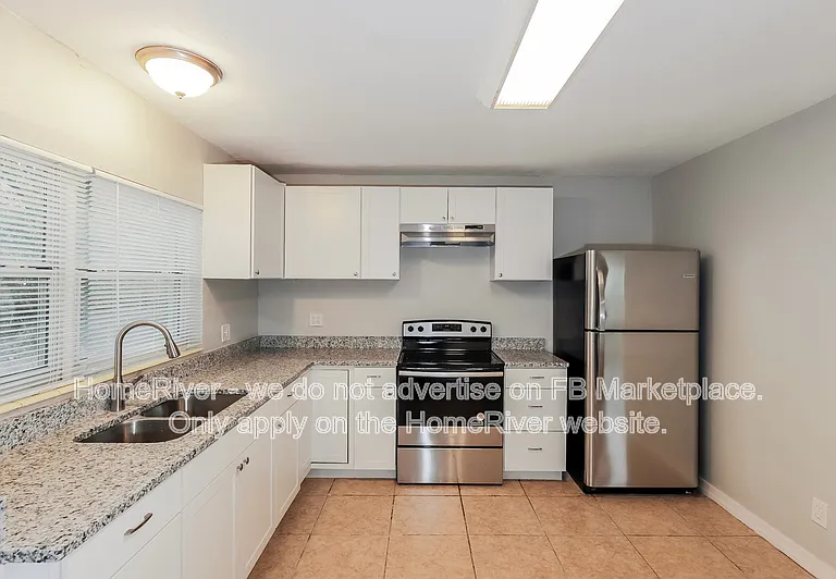 5206 N 15th St — Photo 7