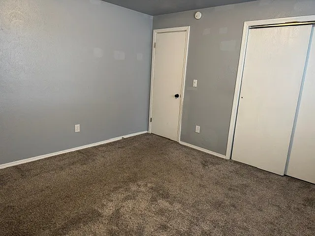 3043 S Virginia Ave — Photo 10