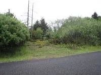 474 Lakewest Loop NE photo 1