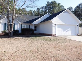 109 Longleaf Pines Dr, Raeford, NC 28376