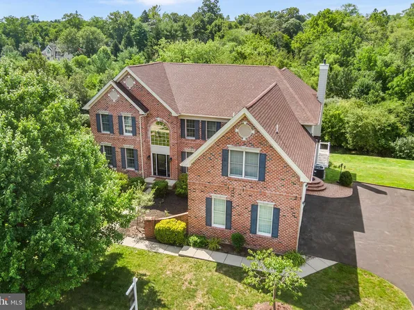 19 Strickland Way, Glen Mills, PA 19342