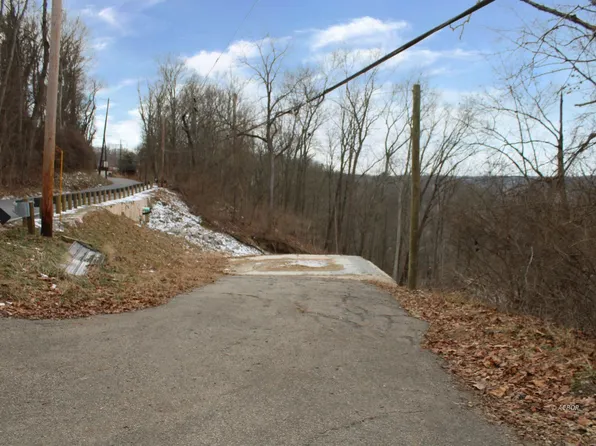 10 Joneswood Dr, Athens, OH 45701