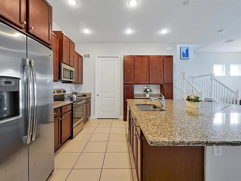 297 Captiva Dr — Photo 9