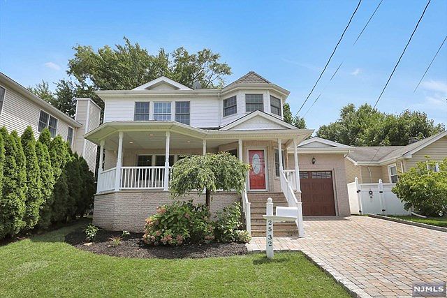 1st image of 25-32 Berdan Ave
