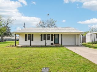 405 Willard Hall St, Leonard, TX 75452