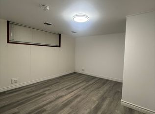 6 Thorn Ln #BASEMENT, Toronto, ON M3B 2Z9