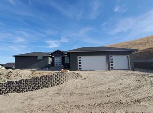 2103 W 51st Ave, Kennewick, WA 99337