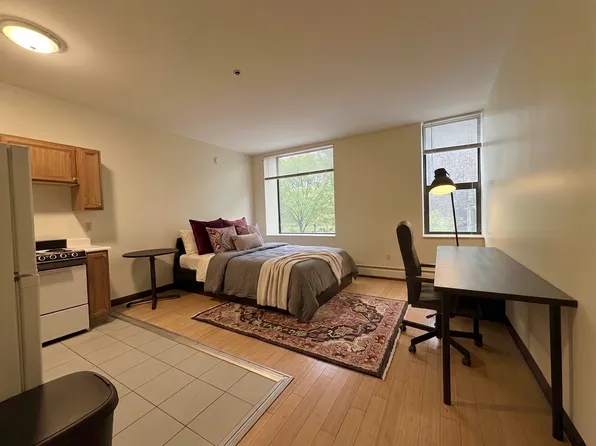 Bulldog Apartments, 956 Chapel St APT 2F, New Haven, CT 06510