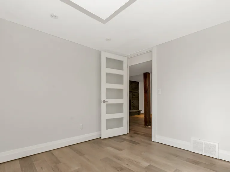 86 Duncan St W #86 DUNCAN ST W — Photo 32