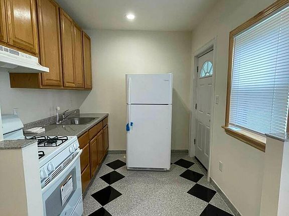 5th image of 30-81 32nd St #1F