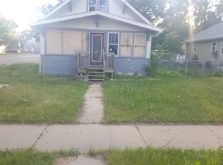 301 7th St NW, Minot, ND 58703