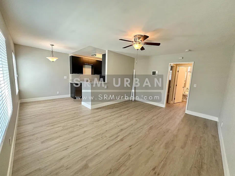 4085 Illinois St #3