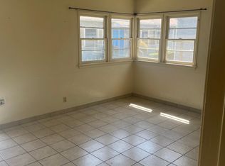 820 S Osage Ave #D, Inglewood, CA 90301