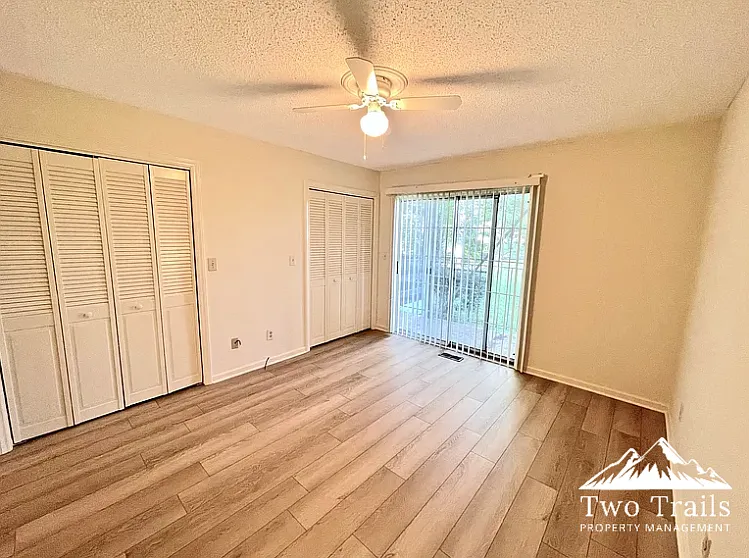 2 bed, 974 sqft, $1,400 — Photo 3