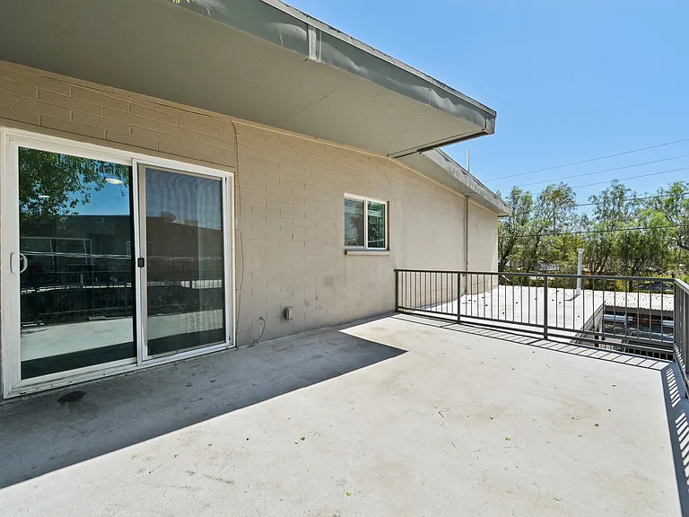 Cornell Apartments — Photo 43