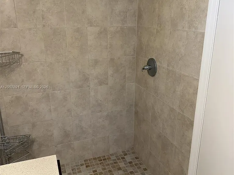4855 University Dr #4855 — Photo 6