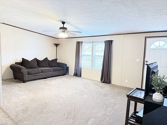 5th image of 1418 Denathard Ln