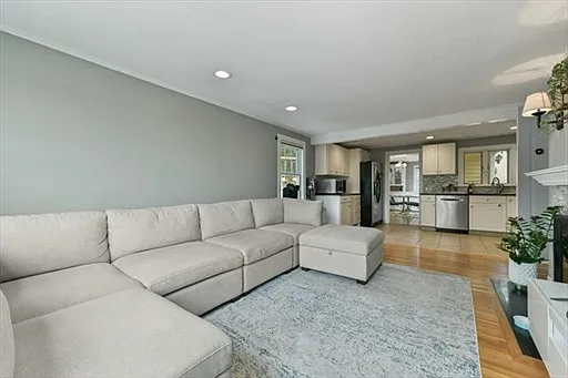 59 Park St — Photo 3