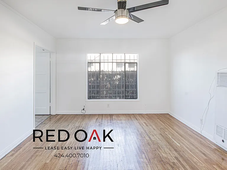 1024 Menlo Ave #6 — Photo 1