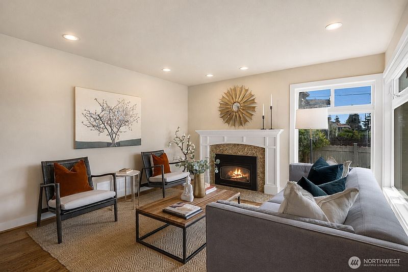 2nd image of 8804 5th Avenue NE