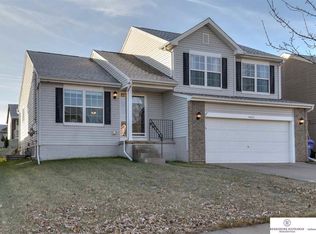 14455 Knudsen St, Bennington, NE 68007