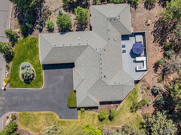 2nd image of 3795 Summerfield Rd