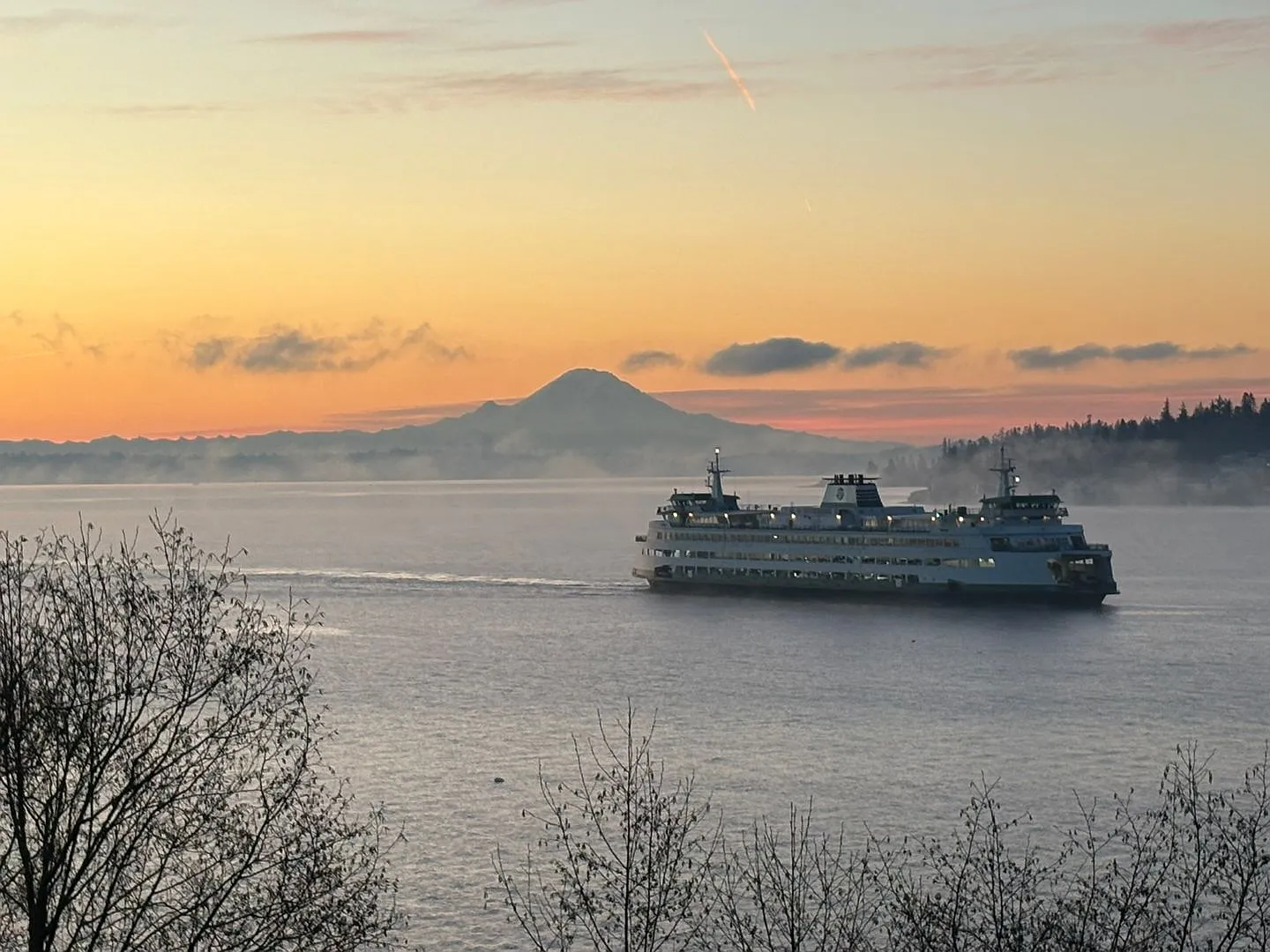 So close to the water you can hear the ferry announcements....oh and the sunrise is spectacular — Photo 1