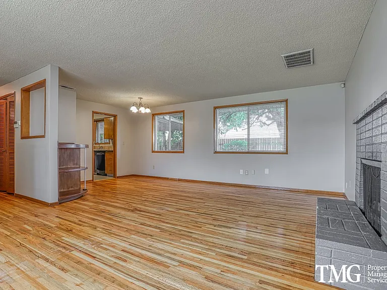 8018 NW 1st Ave — Photo 3