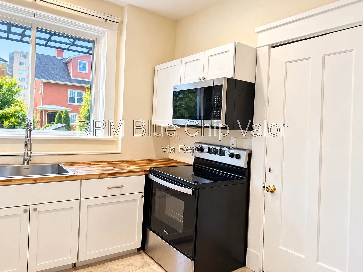 2 bed, 1.0 bath, $1,625 — Photo 4