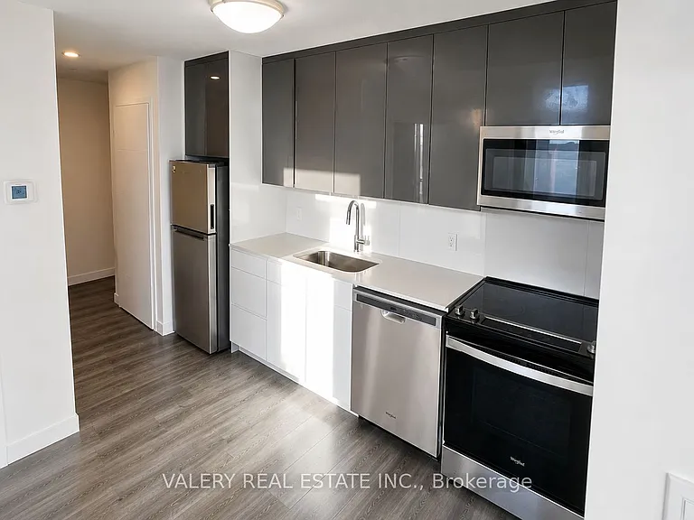 60 Frederick St #809 — Photo 1
