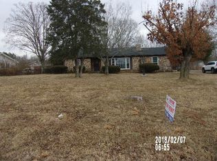 330 Edwards Mill Rd, Hopkinsville, KY 42240