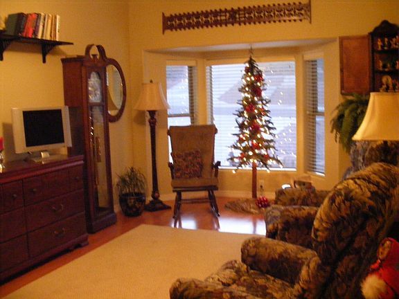 Den on Front of house can be third bdrm.