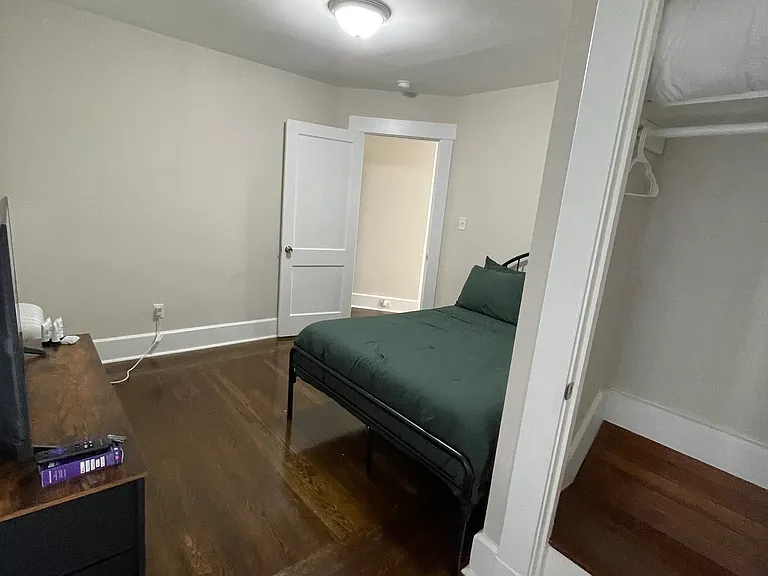 150 Crescent St — Photo 16