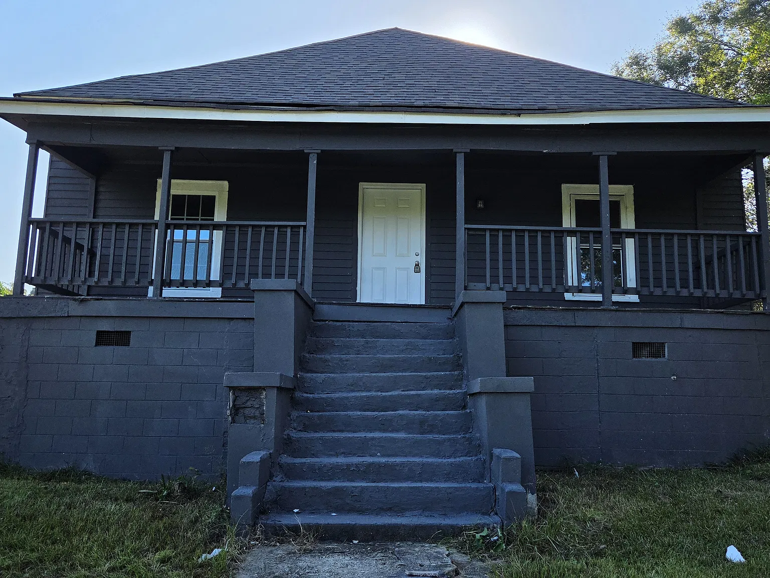 3 bed, 1164 sqft, $1,350 — Photo 1