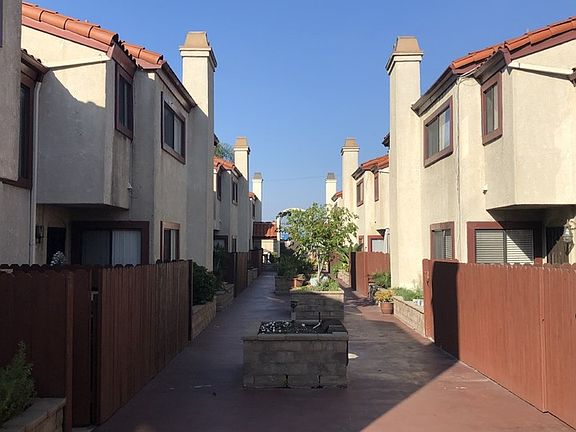 4th image of 1450 W 146th St APT 12