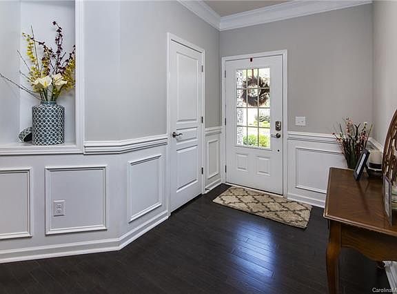 4th image of 5134 Mount Clare Ln