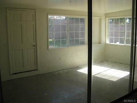 4th image of 216 N Viceroy Ave