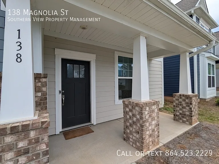 138 Magnolia St — Photo 2