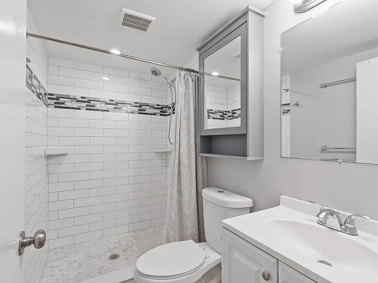 303 Central St — Photo 22