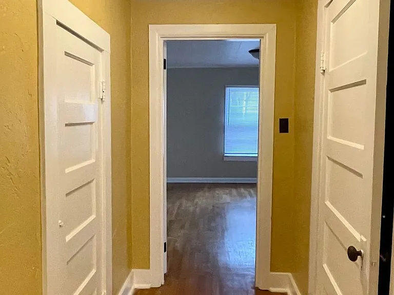 255 Highview St — Photo 5