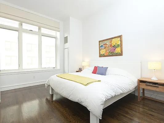 Sold by Sotheby's International Realty | media 3