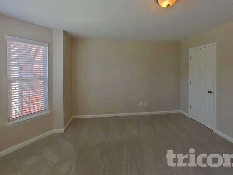 3368 Hunting Creek Pass — Photo 10