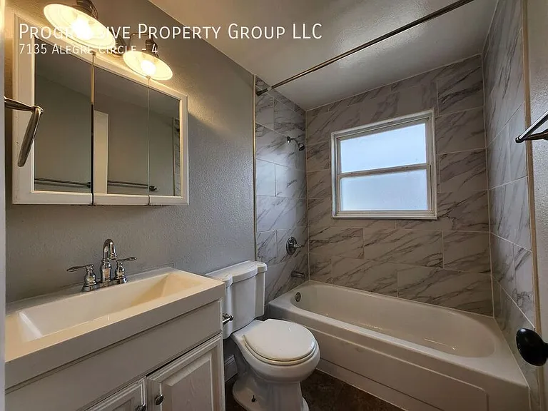7135 Alegre Cir #4 — Photo 10
