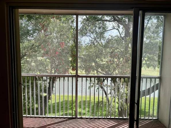 1101 SW 128th Terrace #312c, Pembroke Pines, FL 33027