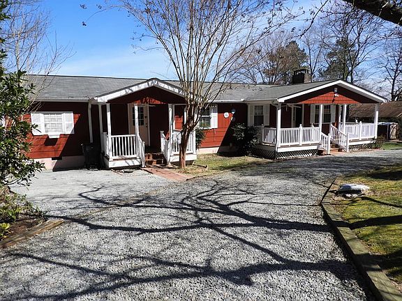 3rd image of 125 Redbud Ct