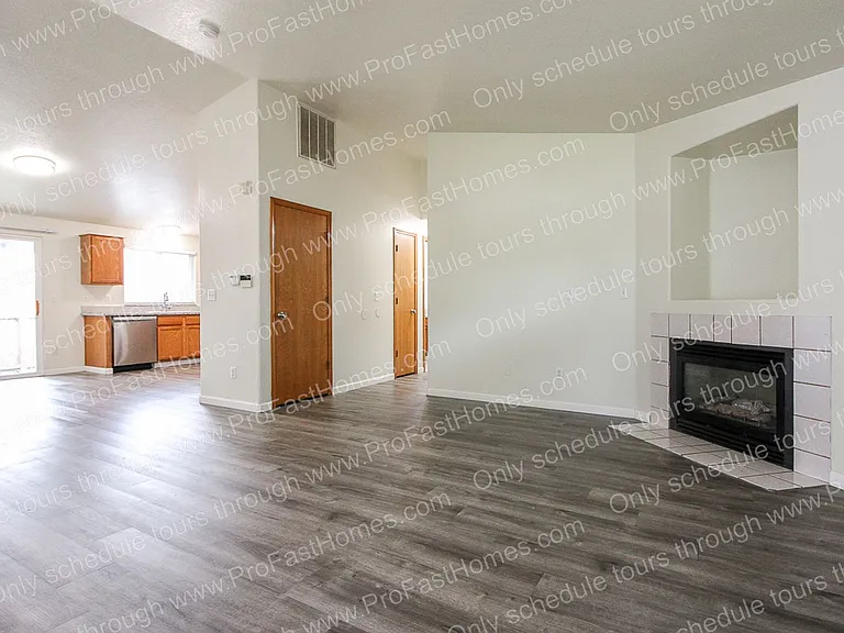 6416 SE 139th Ave — Photo 7