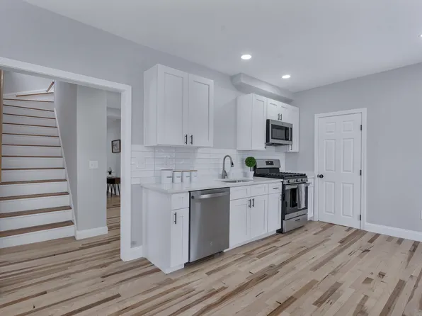 73 Walnut St, Dedham, MA 02026